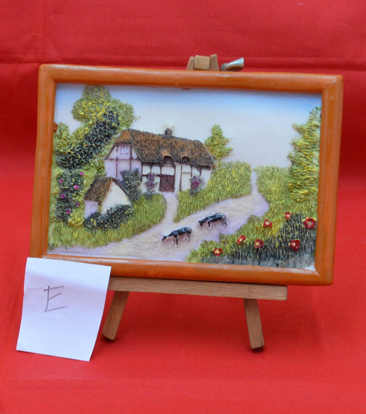 DECORATIVE ORNAMENT SCENIC RESIN PICTURE ON AN EASEL(PREVIOUSLY OWNED) GOOD CONDITION - TMD167207