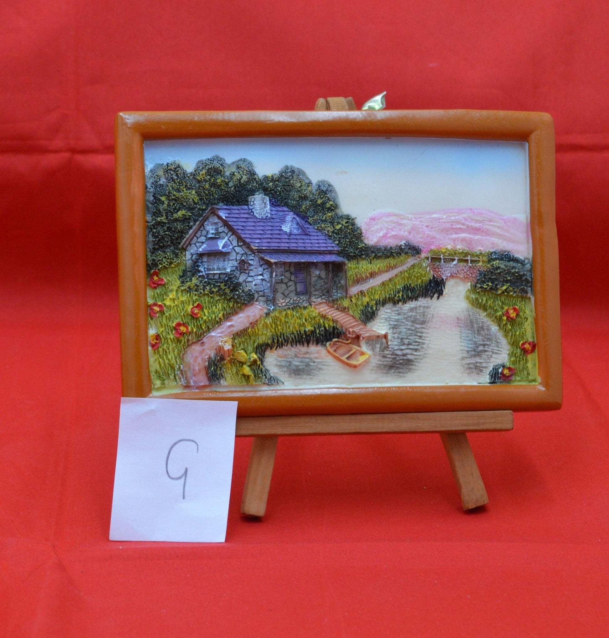 DECORATIVE ORNAMENT SCENIC RESIN PICTURE ON AN EASEL(PREVIOUSLY OWNED) GOOD CONDITION - TMD167207