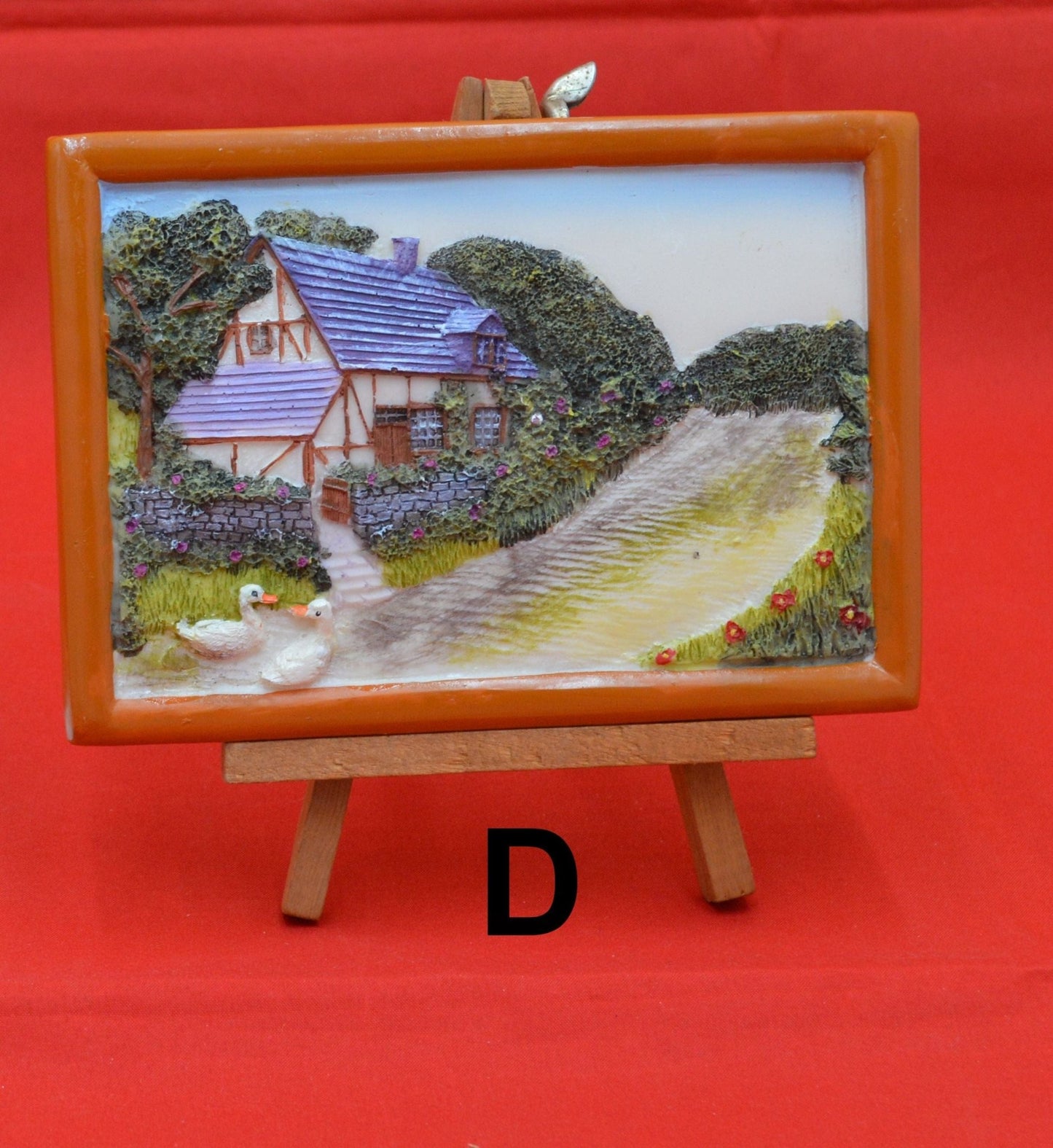 DECORATIVE ORNAMENTS SCENIC RESIN PICTURES ON AN EASEL - TMD167207