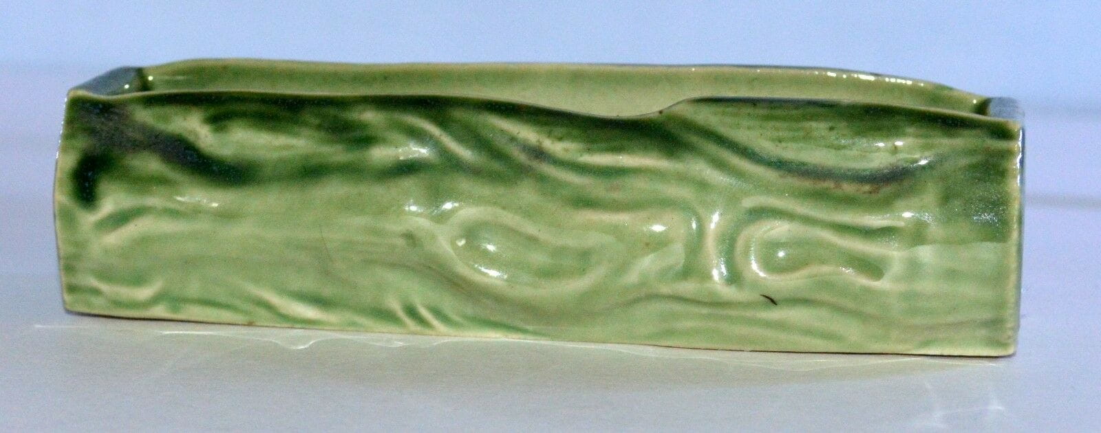 DECORATIVE WADE LOG PLANTER ORNAMENT(PREVIOUSLY OWNED) VERY GOOD CONDITION - TMD167207