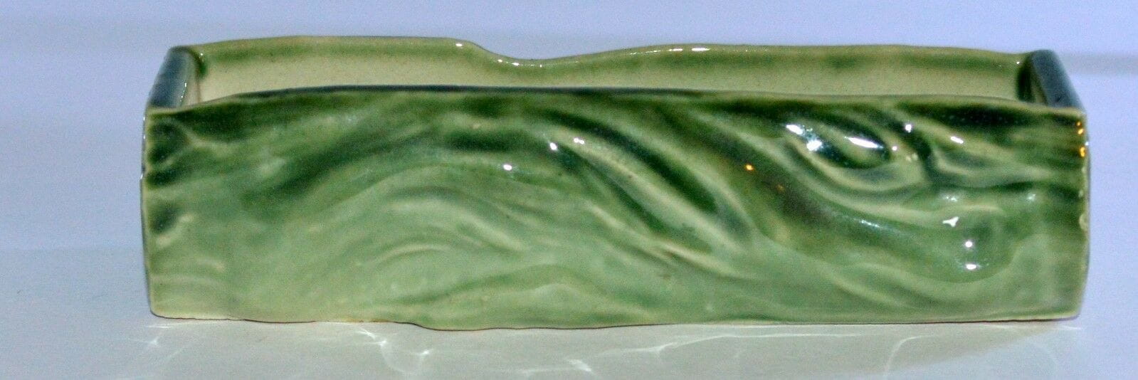 DECORATIVE WADE LOG PLANTER ORNAMENT(PREVIOUSLY OWNED) VERY GOOD CONDITION - TMD167207