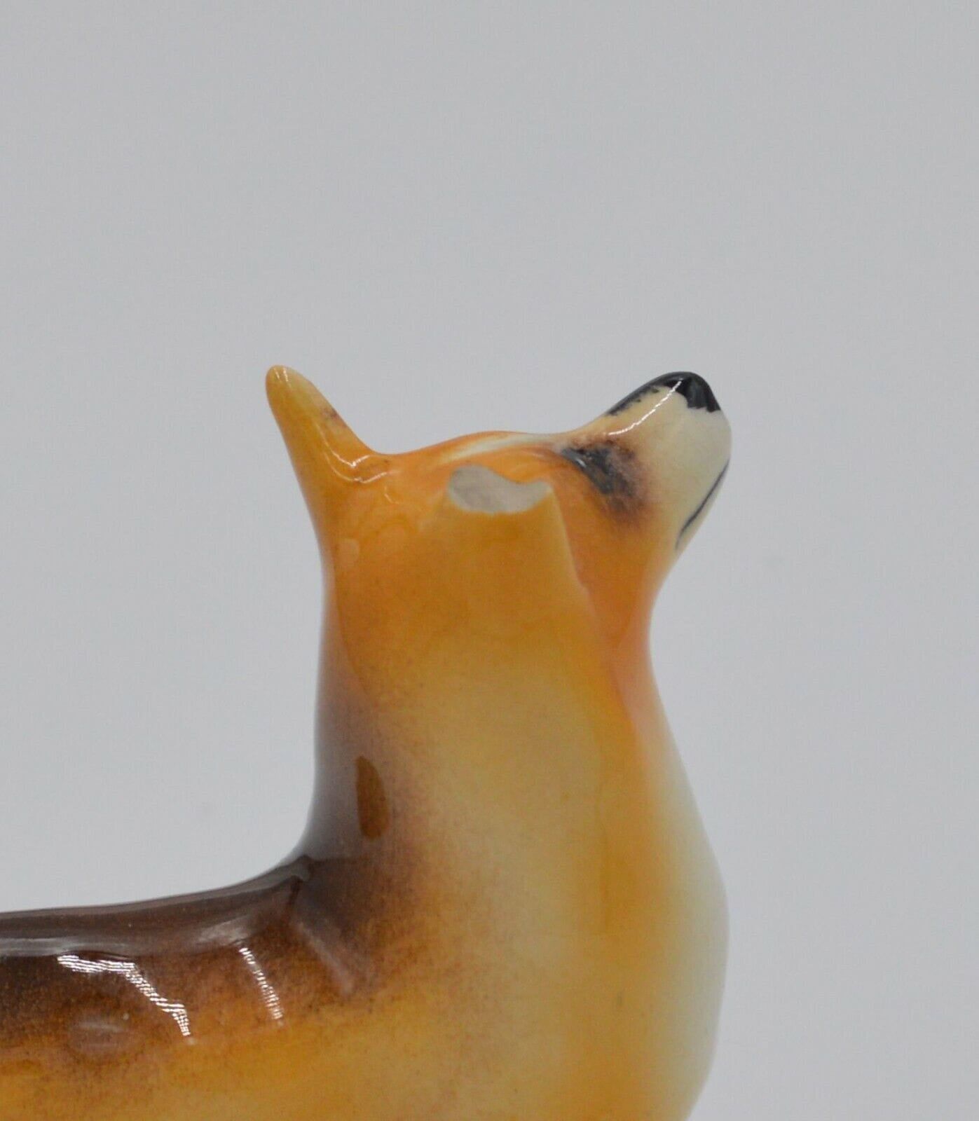 DOG FIGURINE CORGI - TMD167207