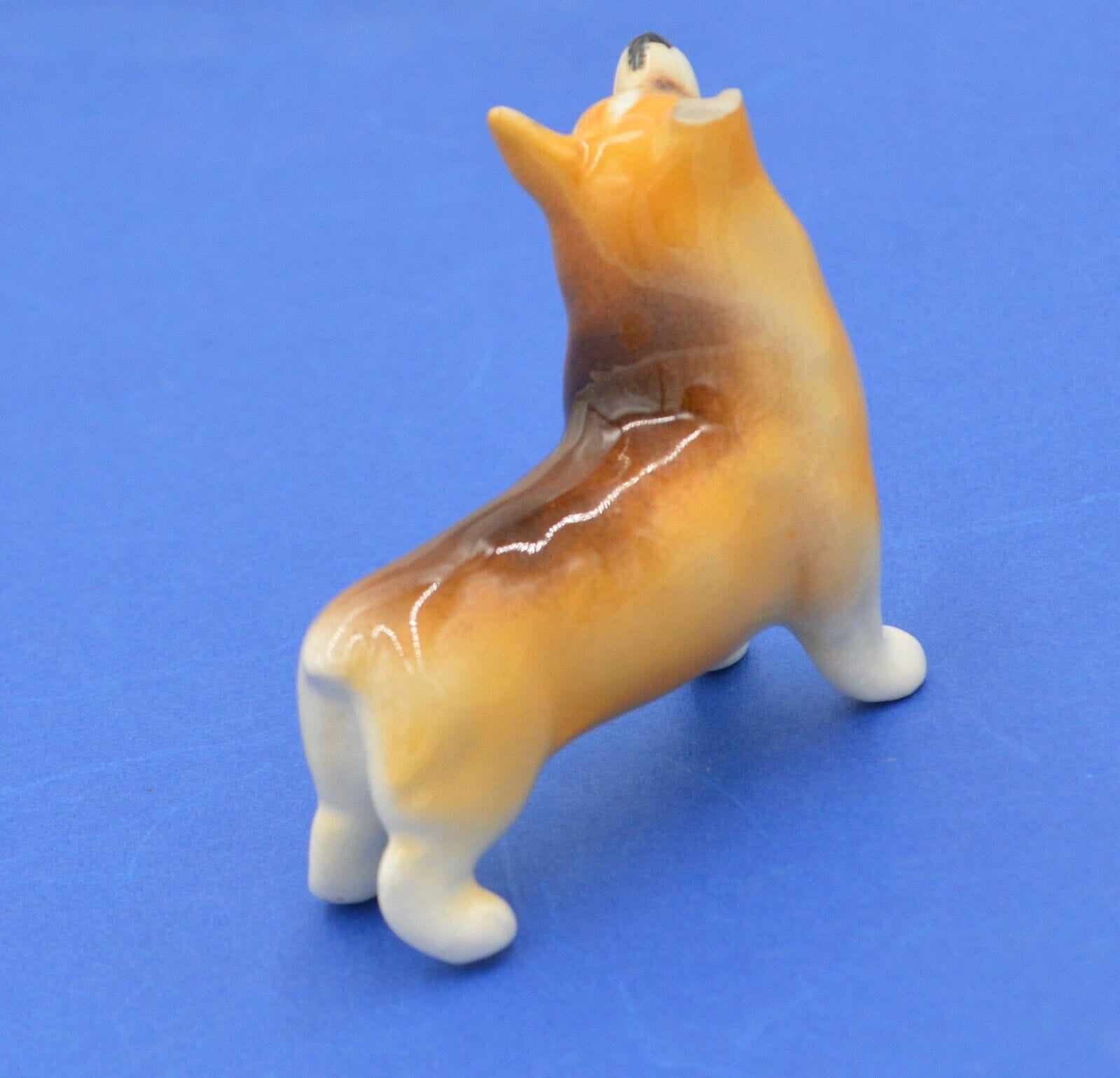 DOG FIGURINE CORGI - TMD167207