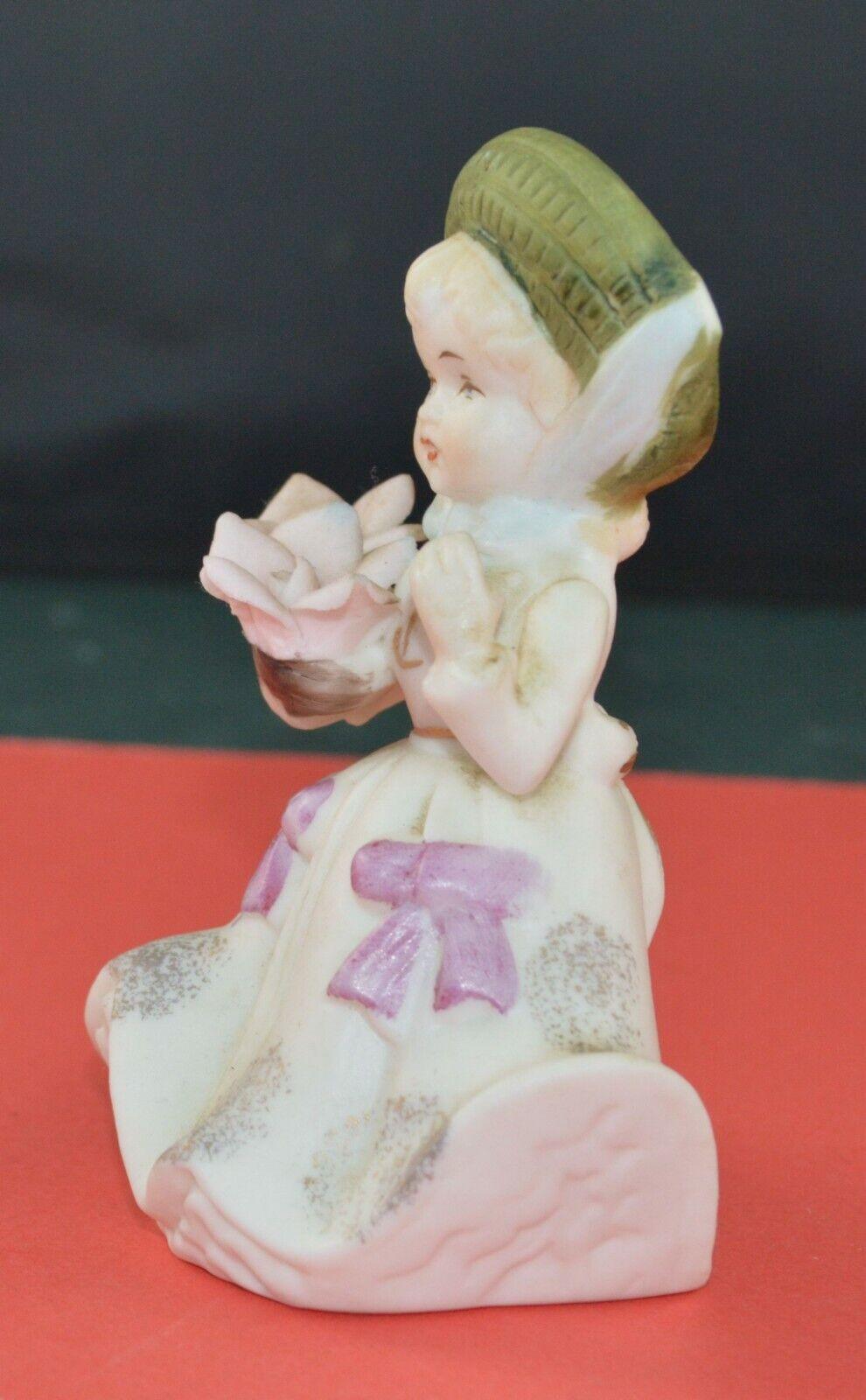 FAIRYLITE FOREIGN DECORATIVE FIGURINE GIRL WEARING A BONNET - TMD167207
