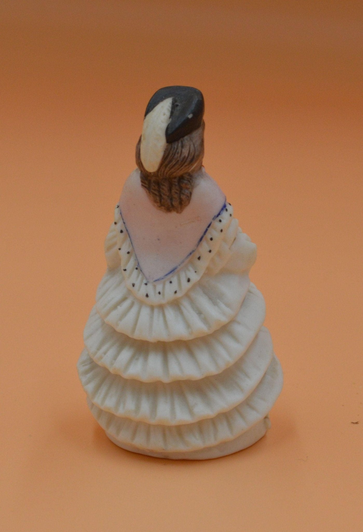 FIGURINE MINIATURE CRINOLINE LADY - TMD167207
