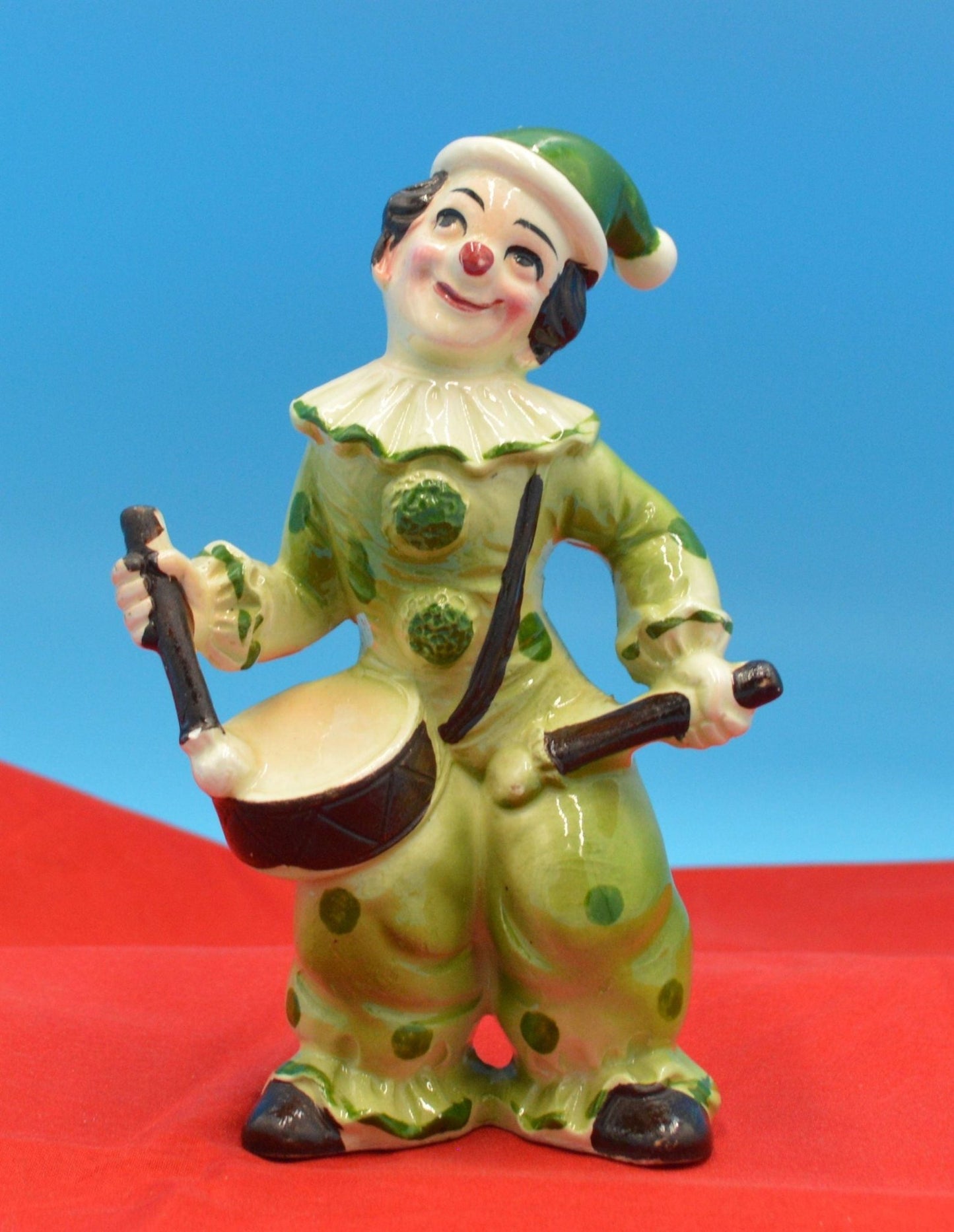GREEN CLOWN FIGURINE - TMD167207