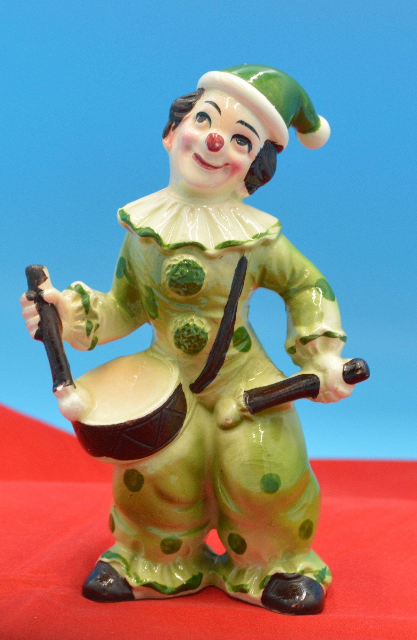 GREEN CLOWN FIGURINE - TMD167207