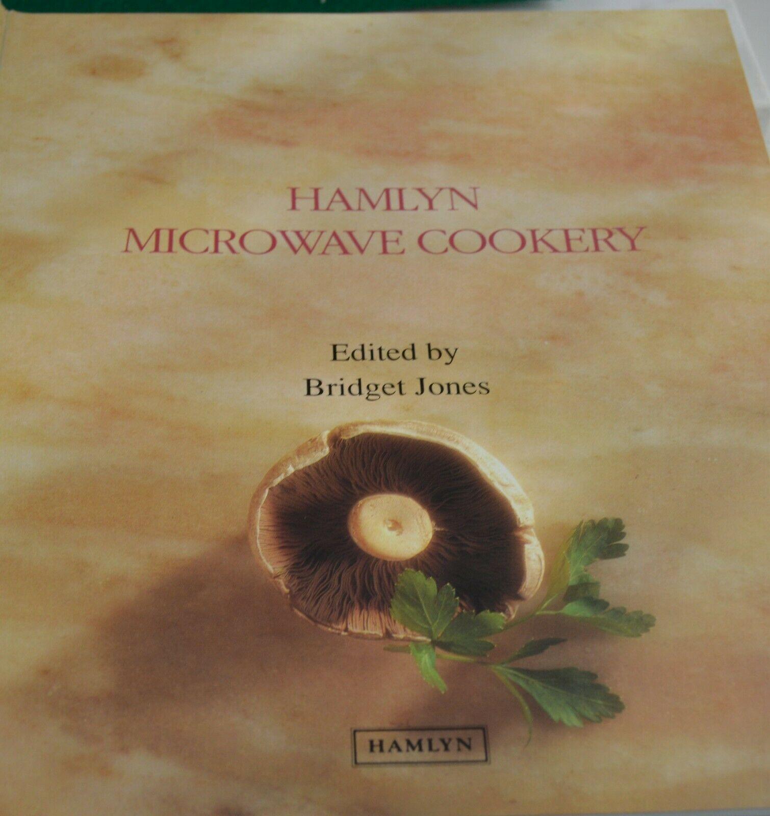 HAMLYN MICROWAVE COOKERY BOOK - TMD167207