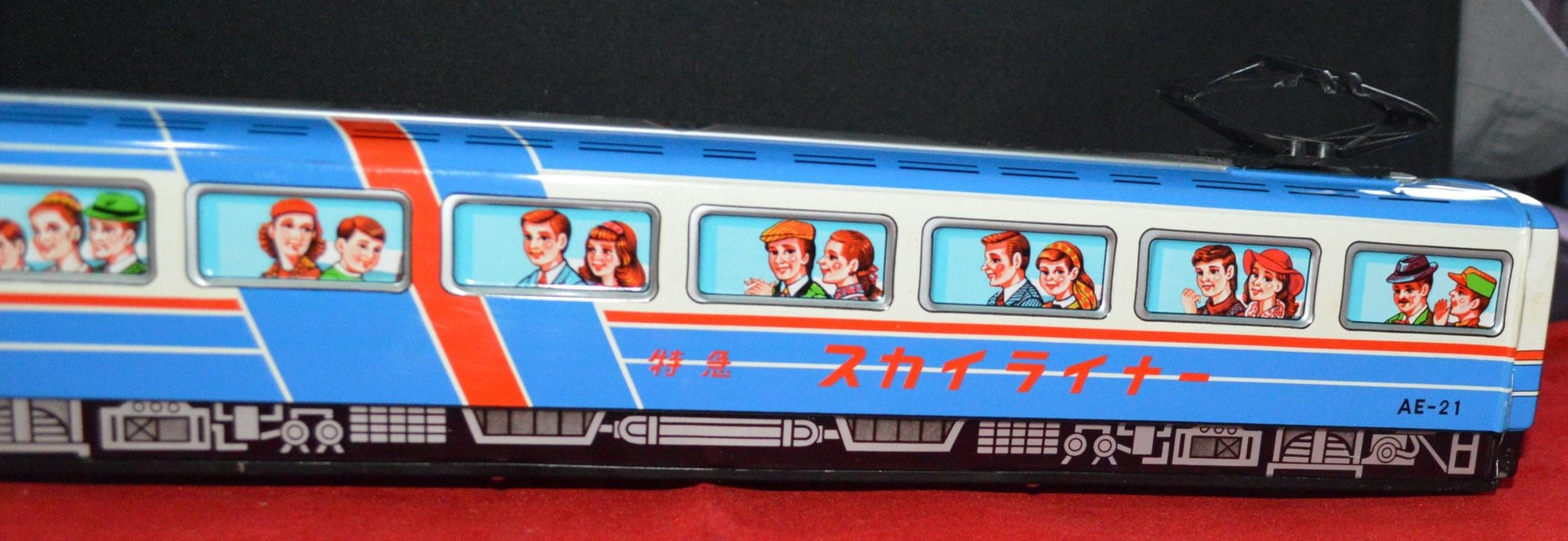 ICHIKO FRICTIO POWERED TINPLATE PASSENGER TRAIN AE-21 BOXED(PREVIOUSLY OWNED) GOOD CONDITION - TMD167207