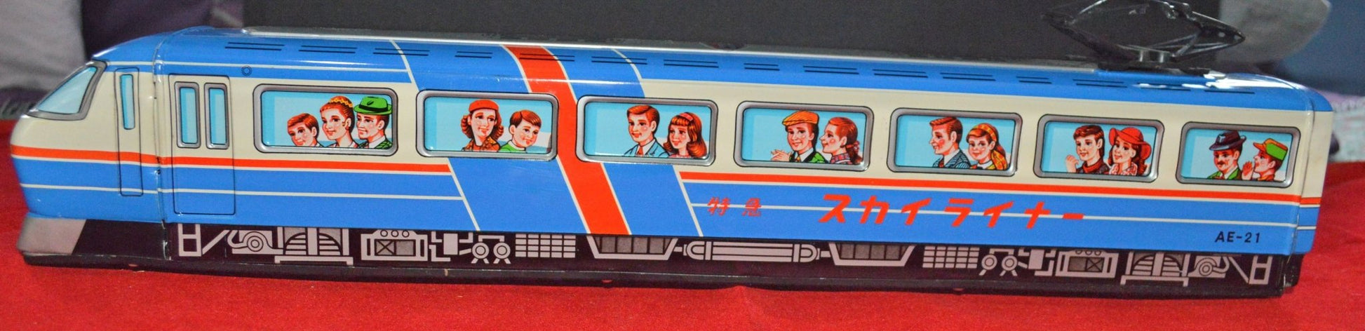 ICHIKO FRICTIO POWERED TINPLATE PASSENGER TRAIN AE-21 BOXED(PREVIOUSLY OWNED) GOOD CONDITION - TMD167207