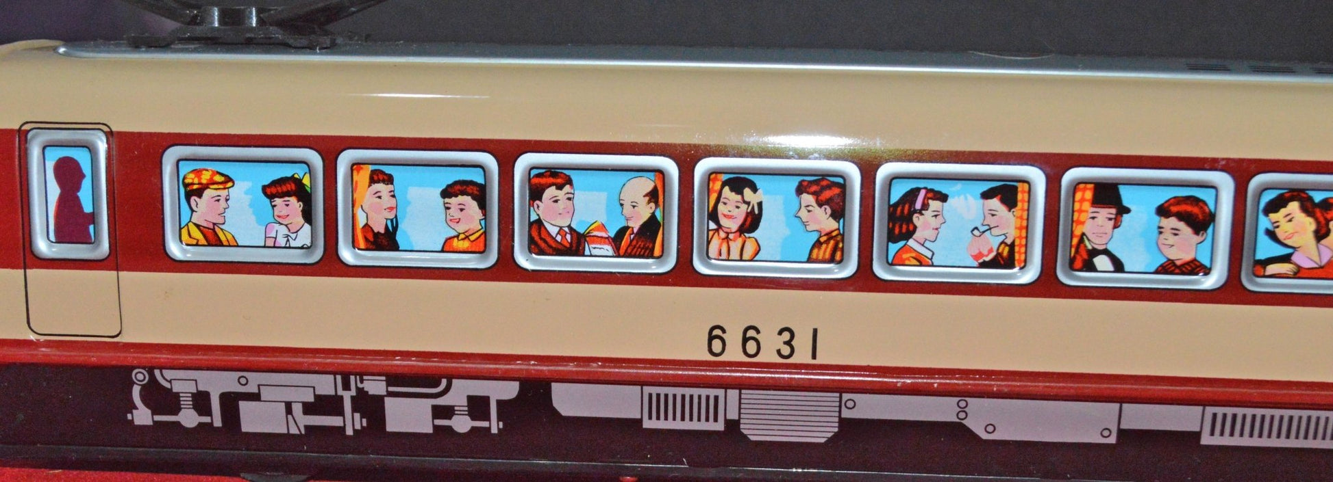 ICHIKO FRICTION POWERED TINPLATE PASSENGER TRAIN 6631 BOXED(PREVIOUSLY OWNED)GOOD CONDITION - TMD167207