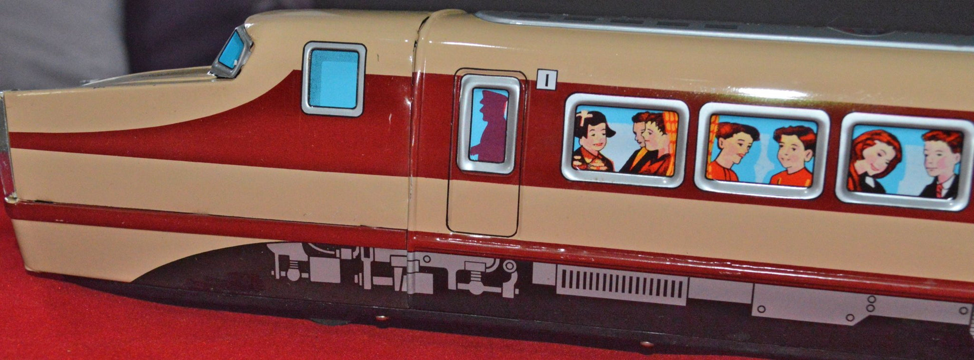 ICHIKO FRICTION POWERED TINPLATE PASSENGER TRAIN 6631 BOXED(PREVIOUSLY OWNED)GOOD CONDITION - TMD167207