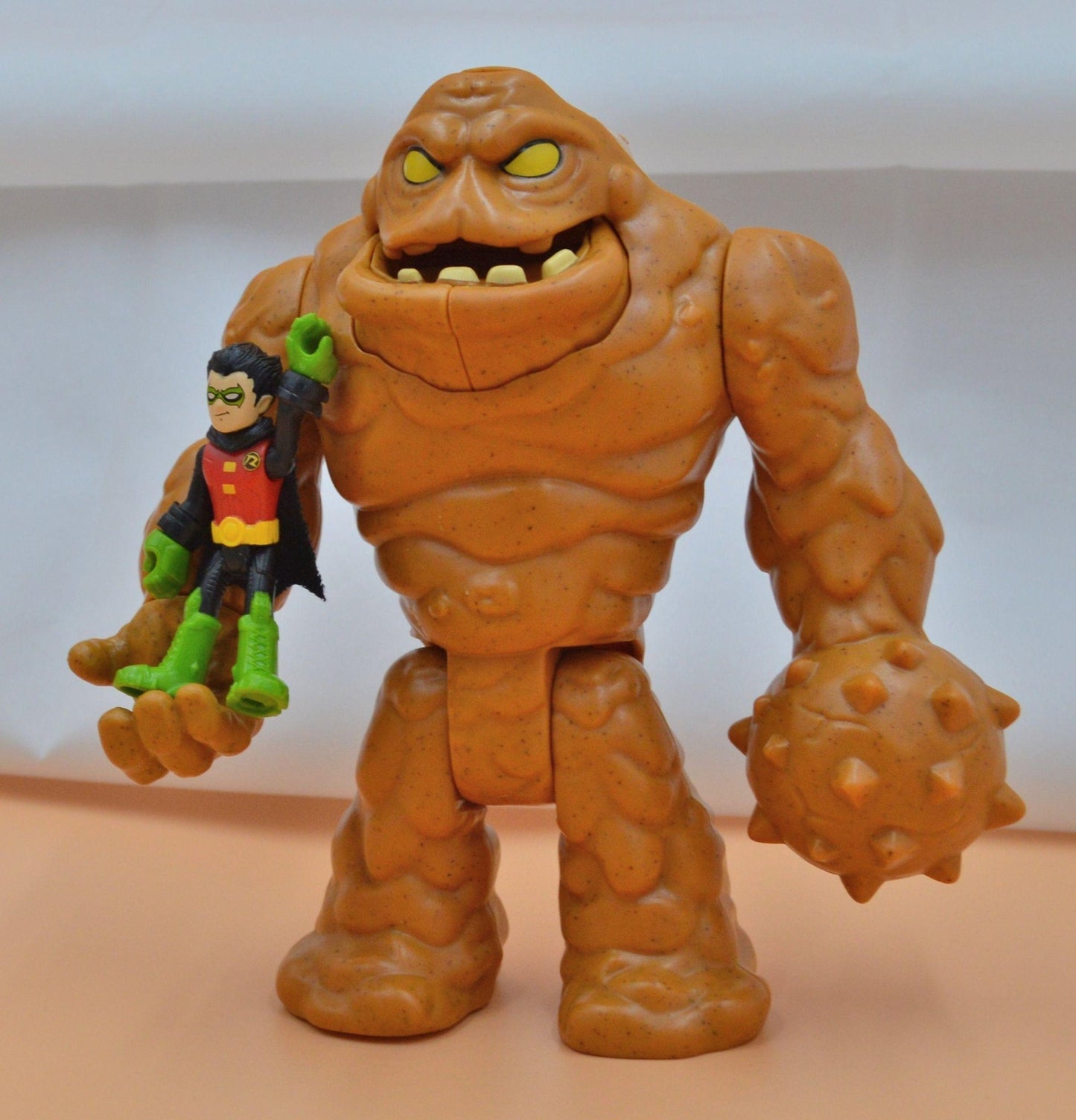 IMAGINEXT CLAYFACE AND ROBIN ACTION FIGURES - TMD167207