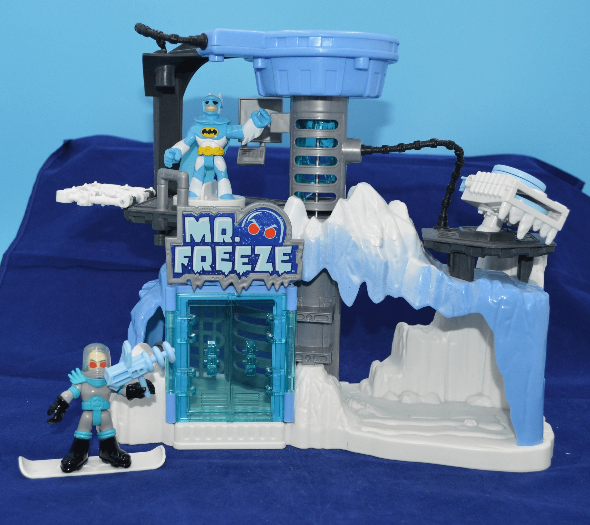 IMAGINEXT MR FREEZE'S HEADQUARTERS