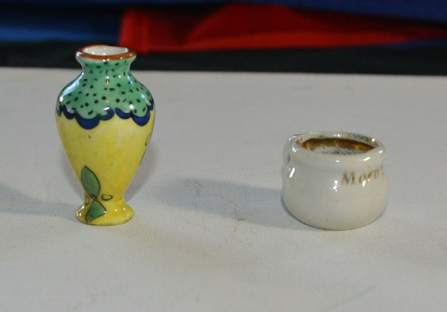 MINIATURE VASE AND MINIATURE CHAMBER POT(PREVIOUSLY OWNED) GOOD CONDITION - TMD167207