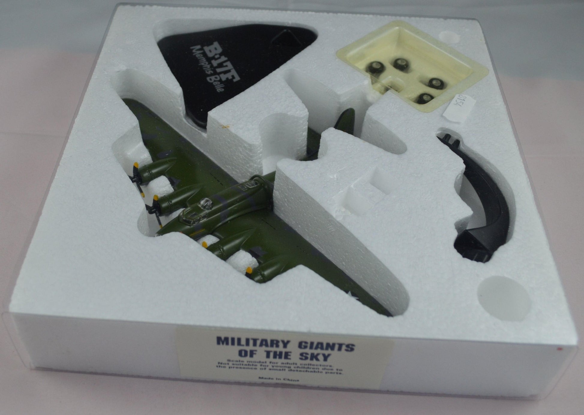 MODEL PLANE ATLAS EDITIONS MEMPHIS BELLE BOXED & SEALED MEMPHIS BELLE VIDEO(PREVIOUSLY OWNED)VERY GOOD CONDITION - TMD167207