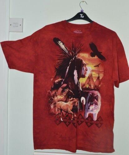 NEW THE MOUNTAIN XL SHORT SLEEVED T-SHIRT DEPICTING A NATIVE AMERICAN SCENE - TMD167207