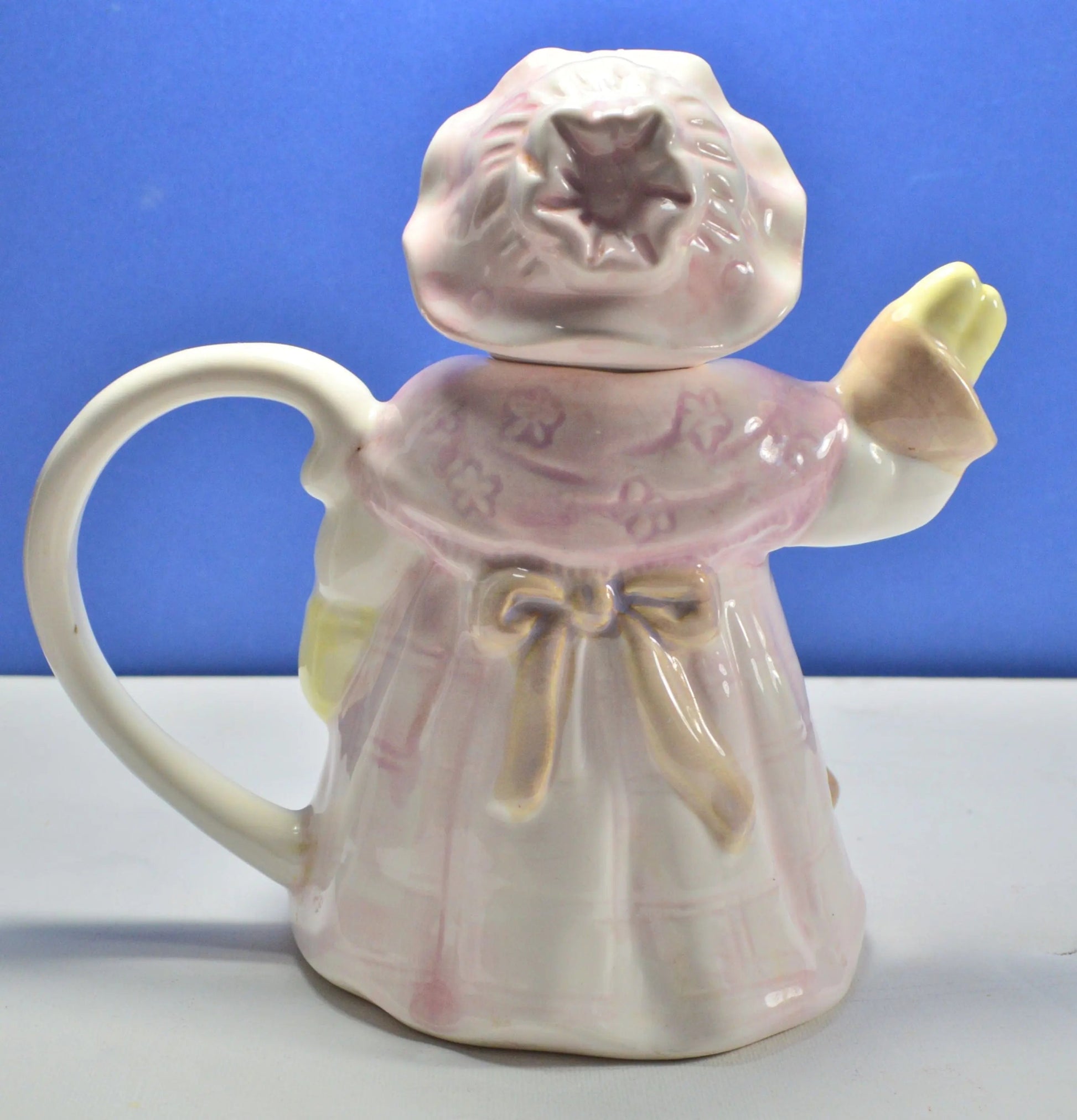 ORNAMENTAL DUCK TEAPOT(PREVIOUSLY OWNED)FAIRLY GOOD CONDITION - TMD167207