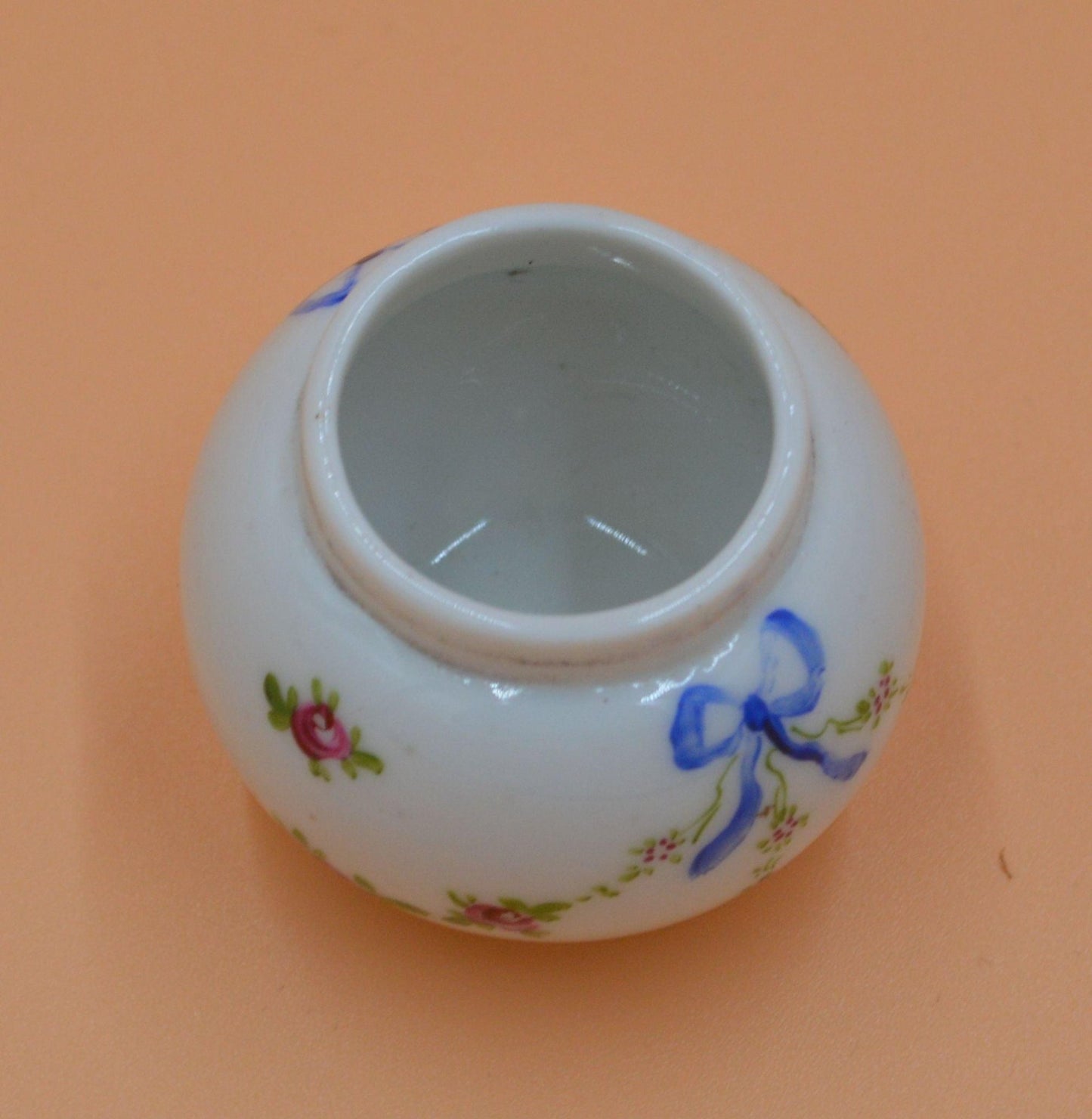 PRETTY TRINKET POT(NO LID) FLORAL & BLUE RIBBON PATTERN - TMD167207