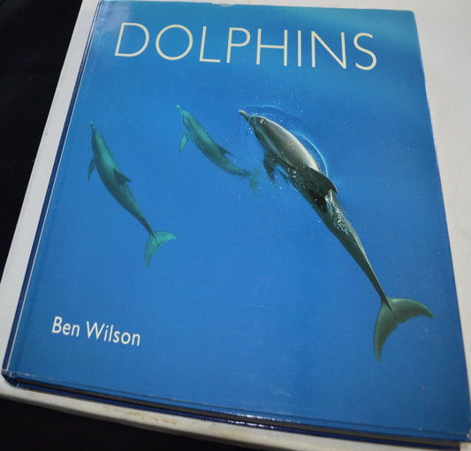 SECONDHAND BOOK DOLPHINS by BEN WILSON(PREVIOUSLY OWNED) VERY GOOD CONDITION - TMD167207