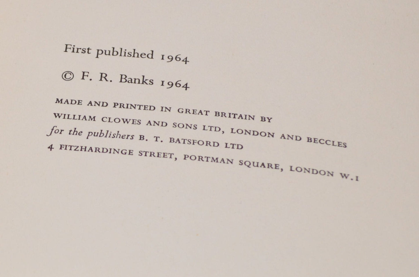 SECONDHAND BOOK OLD ENGLISH TOWNS by F.R. BANKS GOOD CONDITION - TMD167207