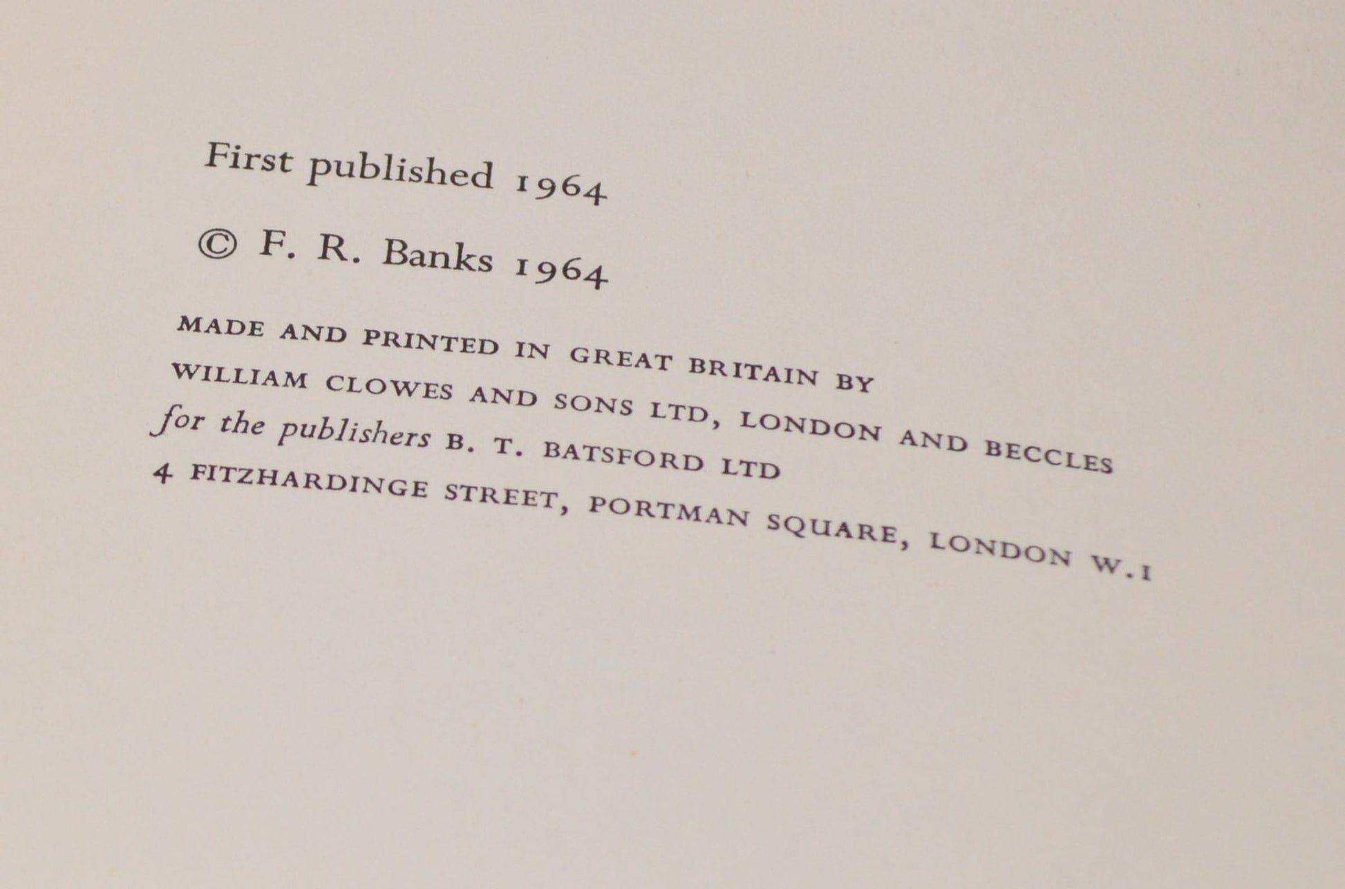 SECONDHAND BOOK OLD ENGLISH TOWNS by F.R. BANKS GOOD CONDITION - TMD167207