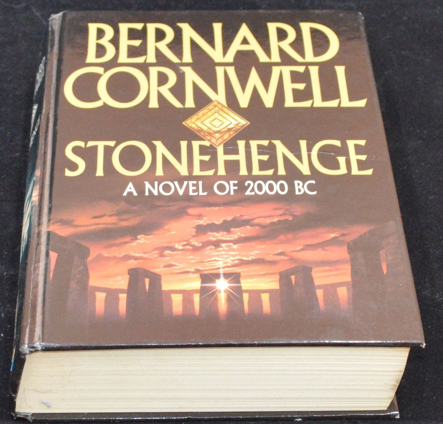 SECONDHAND BOOK STONEHENGE A NOVEL OF 2000 BC by BERNARD CORNWELL GOOD CONDITION - TMD167207