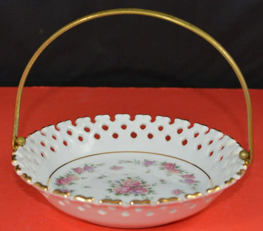 SMALL VINTAGE HANDLED LATTICE DISH WITH FLORAL PATTERN - TMD167207