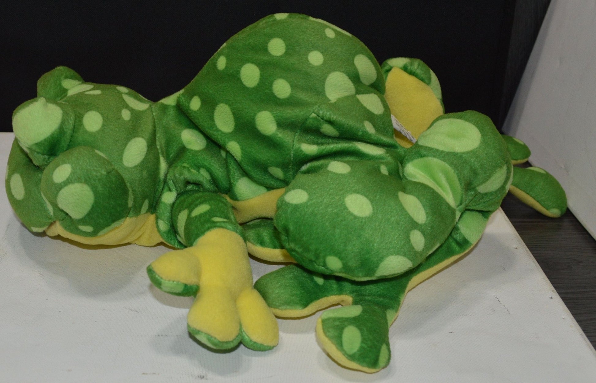 SOFT TOY GREEN FROG(PREVIOUSLY OWNED) GOOD CONDITION - TMD167207
