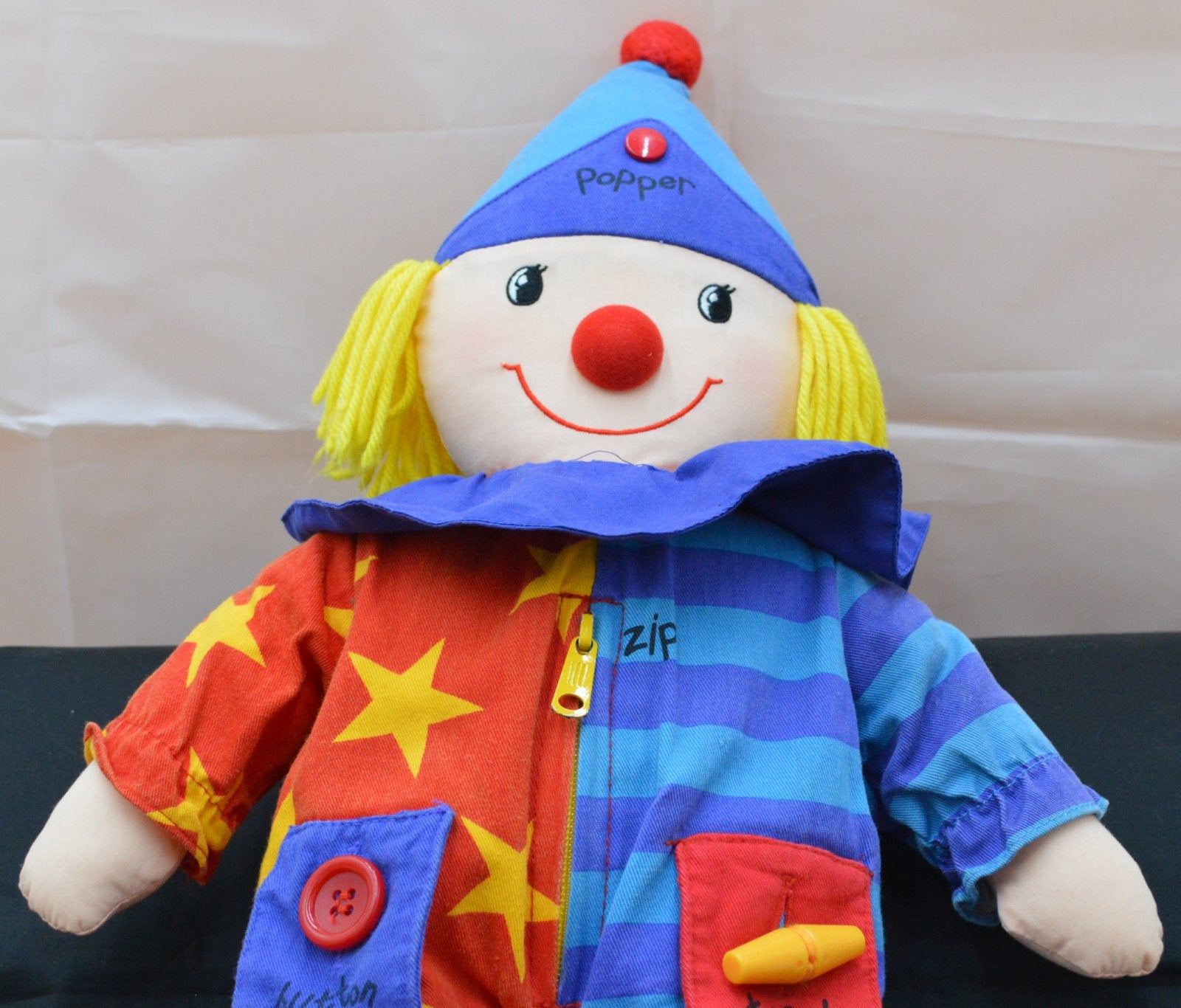 SOFT TOY LEARN TO DRESS CLOWN - TMD167207