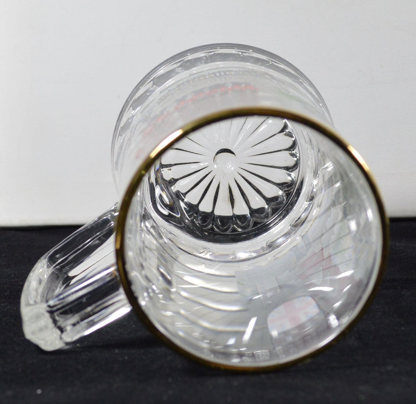 SOUVENIR GLASS TANKARD LONDON(PREVIOUSLY OWNED) VERY GOOD CONDITION - TMD167207
