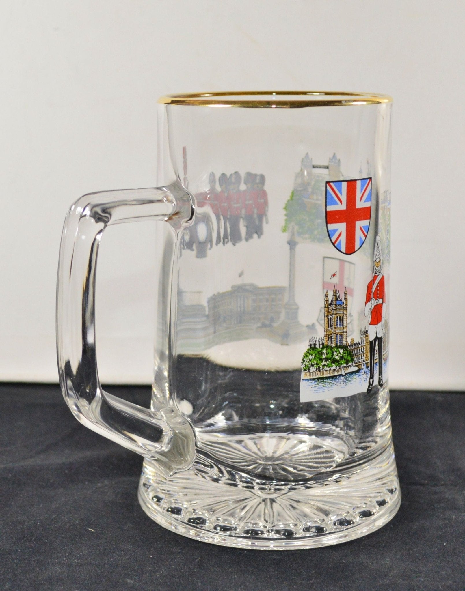SOUVENIR GLASS TANKARD LONDON(PREVIOUSLY OWNED) VERY GOOD CONDITION - TMD167207