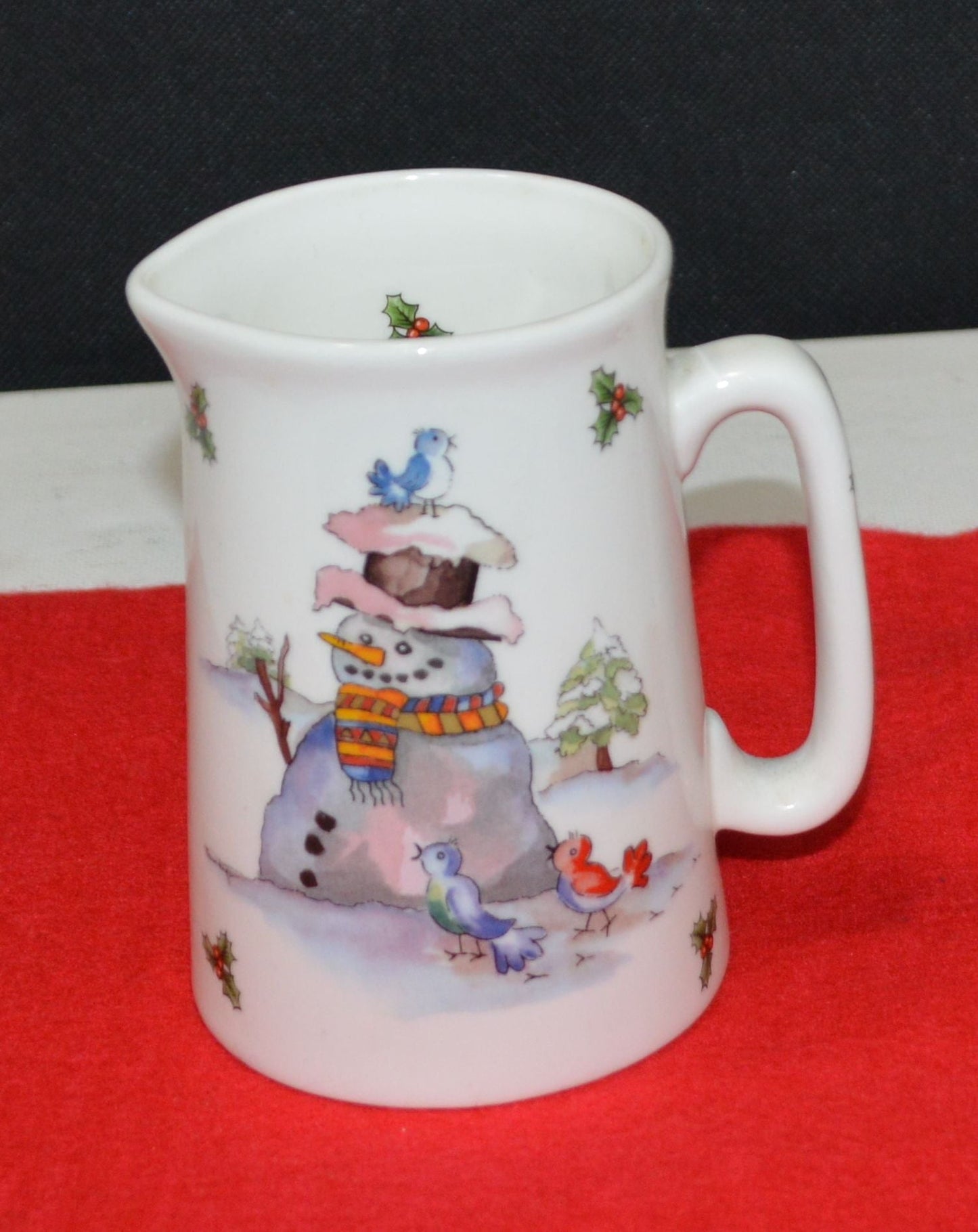TABLEWARE JAMES DEAN POTTERY CHRISTMAS JUG DEPICTING A SNOWMAN AND HOLLY(PREVIOUSLY OWNED) VERY GOOD CONDITION - TMD167207