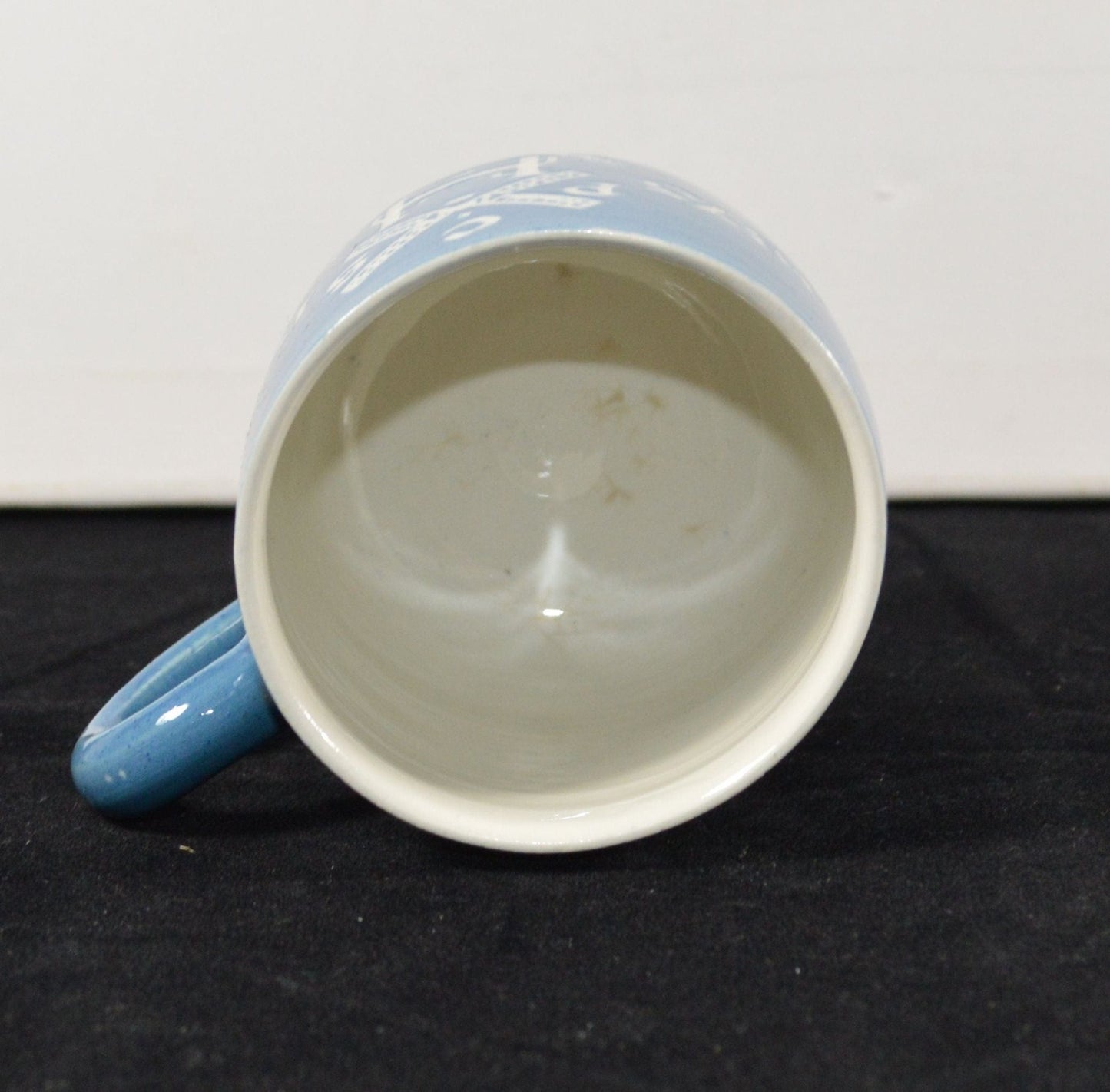 TABLEWARE SMALL BLUE CUP DEPICTING WINDMILL(PREVIOUSLY OWNED) GOOD CONDITION - TMD167207