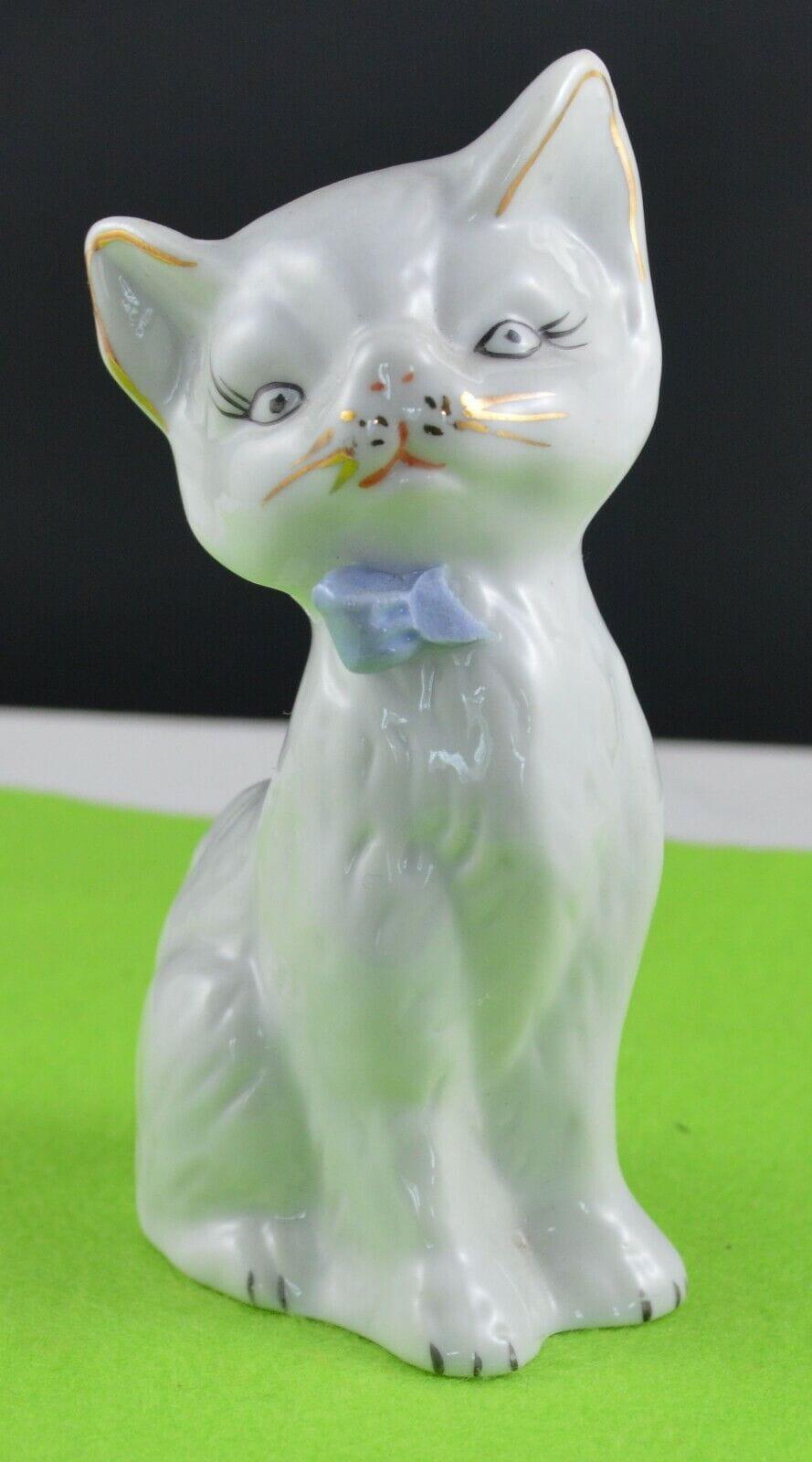 TWO DECORATIVE CAT FIGURINES ONE WHITE CAT AND ONE BLACK CAT - TMD167207