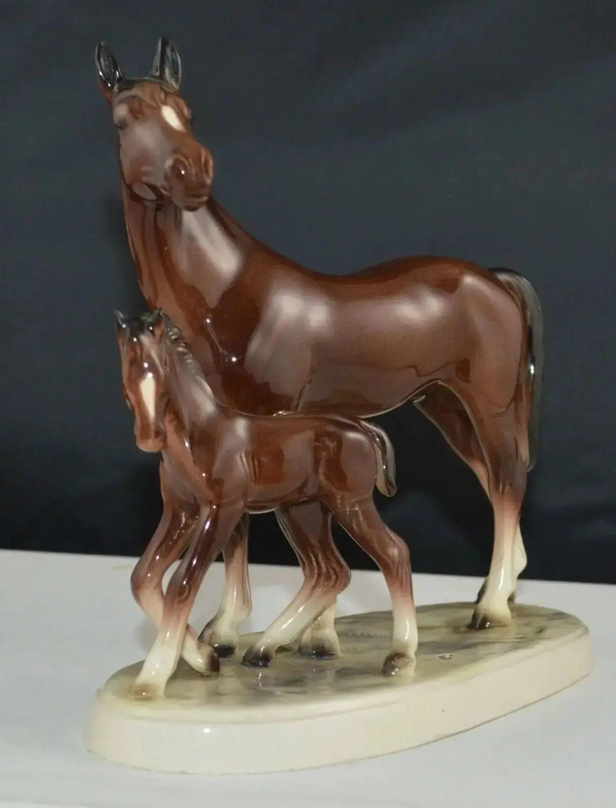 VINTAGE HERTWIG HORSE AND FOAL FIGURINE - TMD167207